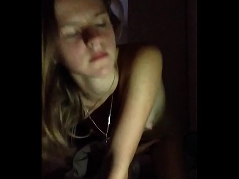 ❤️ Otu nwa agbọghọ na-eme onwe ya ma na-akpakọ ọnụ Anal porn ️❤
